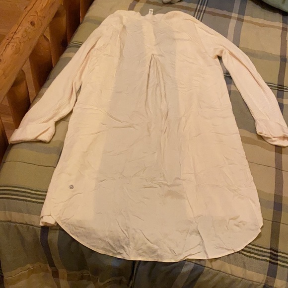 EUC Lululemon wrap - Picture 9 of 9